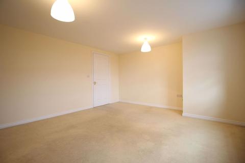 2 bedroom flat to rent - TURNERS COURT, NEWPORT PAGNELL ROAD, WOOTTON - NN4