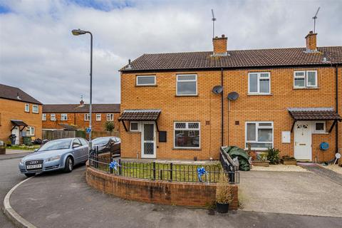 3 bedroom end of terrace house for sale - Raglan Close, St. Mellons, Cardiff
