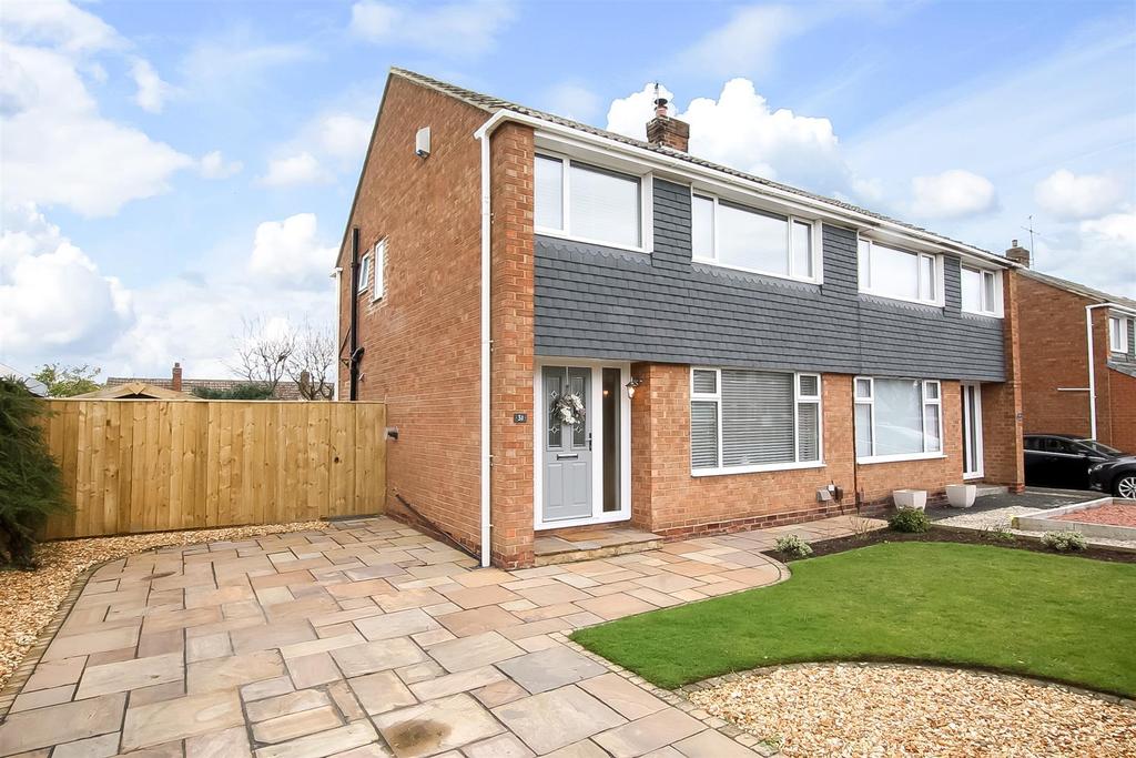 Claxton Avenue, Darlington 3 bed semidetached house £250,000