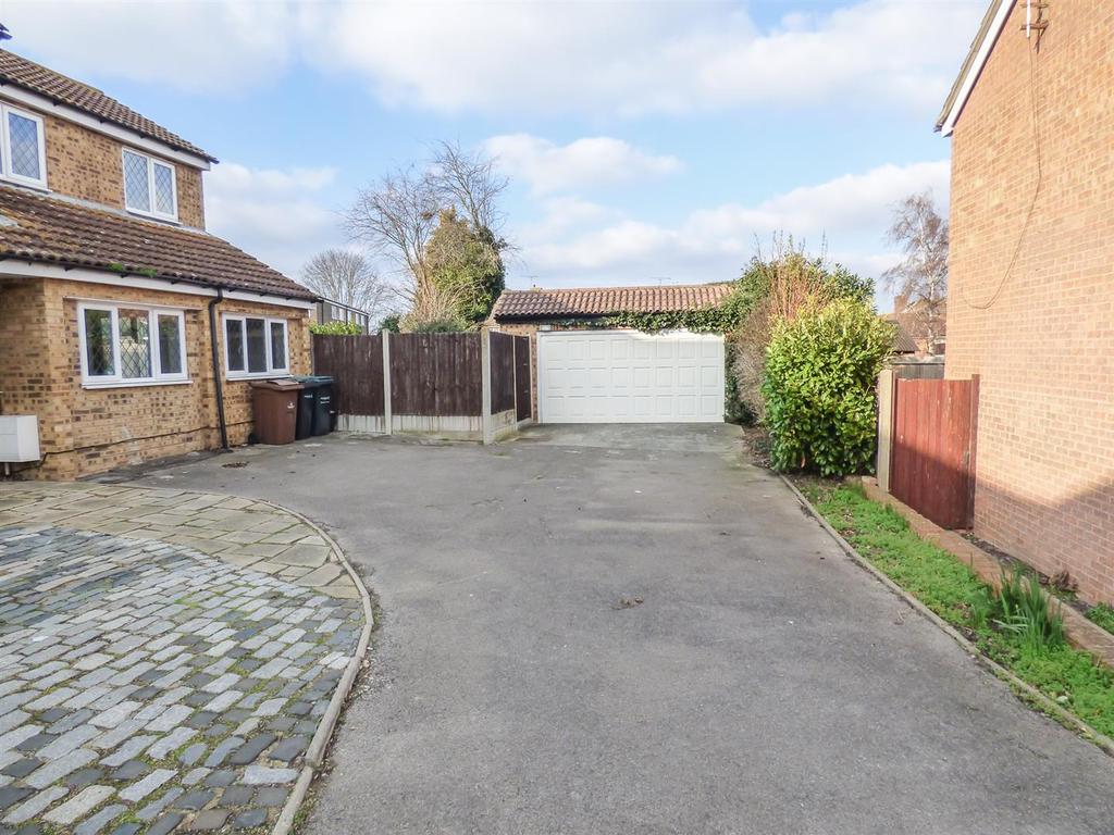 Driveway to Garage