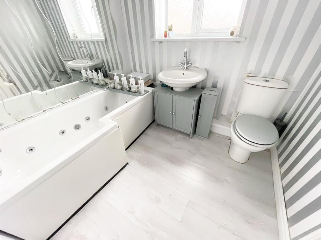 Bathroom/WC