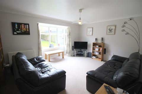 27 Hamilton Close, Newton Aycliffe, DL5 4DB