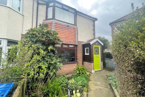 3 bedroom end of terrace house for sale - Stratford Close, Norwich