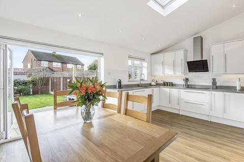 84 Bear Road, Feltham, TW13 6RG