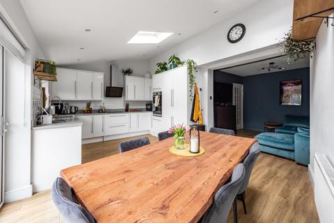 84 Bear Road, Feltham, TW13 6RG
