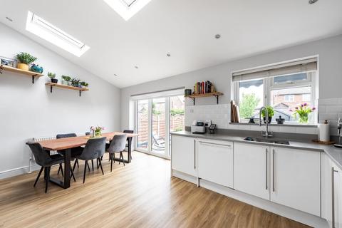 84 Bear Road, Feltham, TW13 6RG
