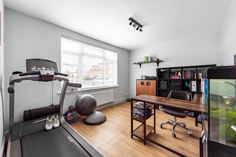 84 Bear Road, Feltham, TW13 6RG