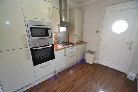 2 bedroom flat to rent - Burghead Drive, Linthouse, G51 4LN