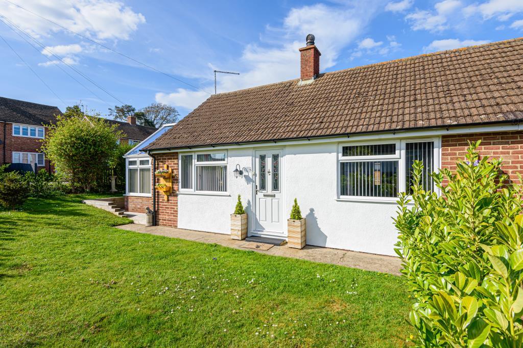 Brill, Buckinghamshire, HP18 1 bed semidetached bungalow for sale £