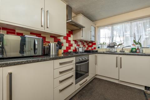 3 bedroom semi-detached house for sale - Blackthorn Close, Earley, Reading, RG6 1DH