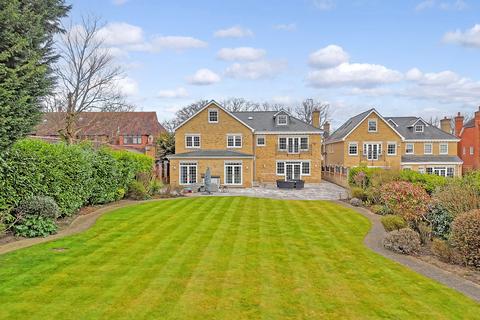 5 bedroom detached house for sale, Norsey Road, Billericay, CM11