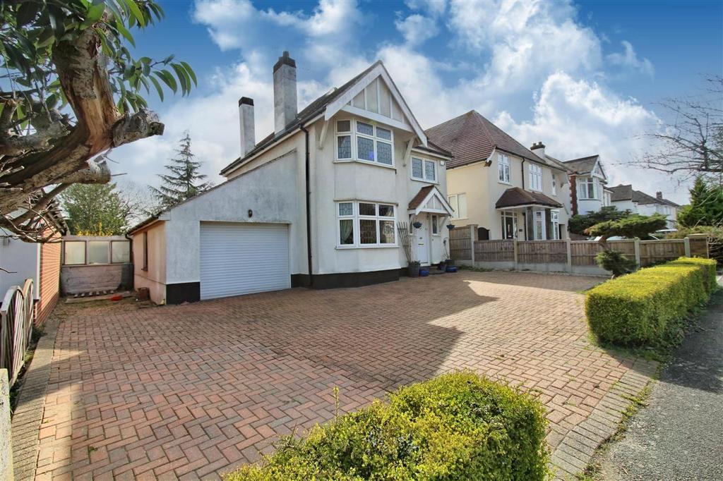 Kilworth Avenue, Shenfield 3 bed detached house £975,000