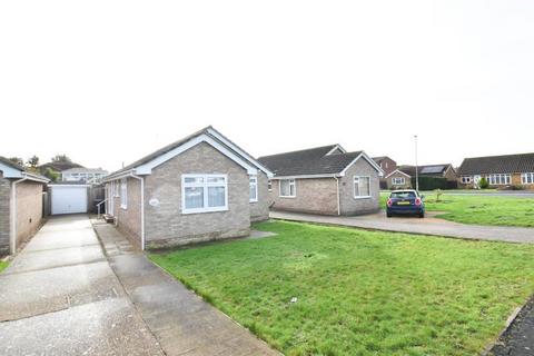 3 bedroom bungalow to rent, Golding Road, Eastbourne BN23