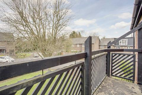 20 Milner Court, Bushey, WD23 4UB