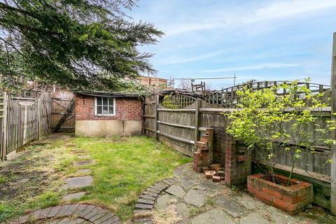 69 Aurelia Road, Croydon, CR0 3BE