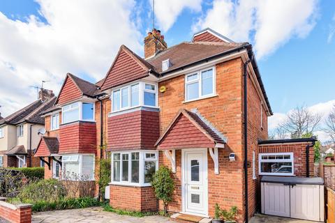 27 Beech Grove, Guildford, GU2 7UZ