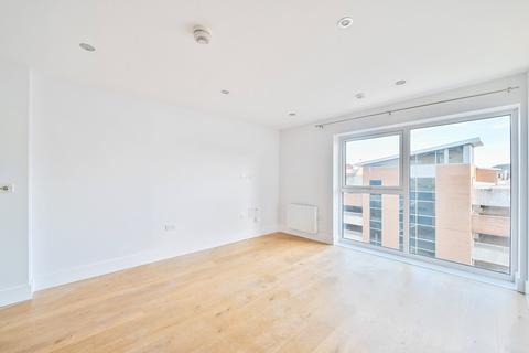 2 bedroom flat for sale, Water Lane, Kingston Upon Thames, KT1