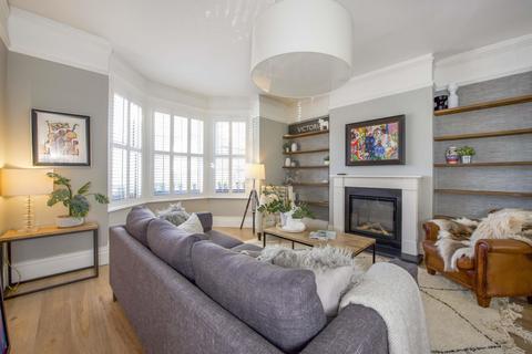 8 Howard Road, New Malden, KT3 4DW