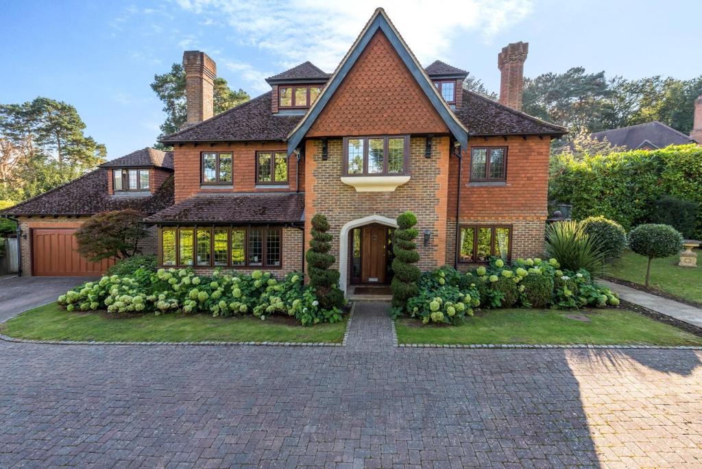 Chaworth Close, Ottershaw, KT16 5 bed detached house £2,400,000