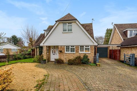 8 Colebrook, Ottershaw, Chertsey, KT16 0JU