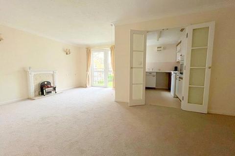 1 bedroom retirement property for sale, Lords Bridge Court, Mervyn Road, Shepperton, TW17