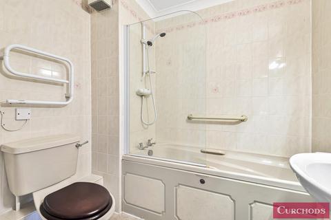 1 bedroom apartment for sale - Lords Bridge Court, Mervyn Road, Shepperton, TW17