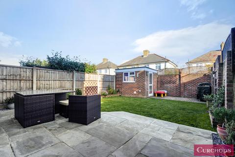 3 bedroom end of terrace house for sale, Bishop Duppas Park, Shepperton, TW17