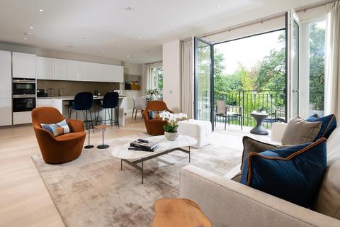undefined, Pinewood Gardens, Teddington, TW11