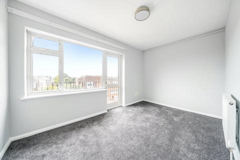 undefined, Twickenham Road, Teddington, TW11