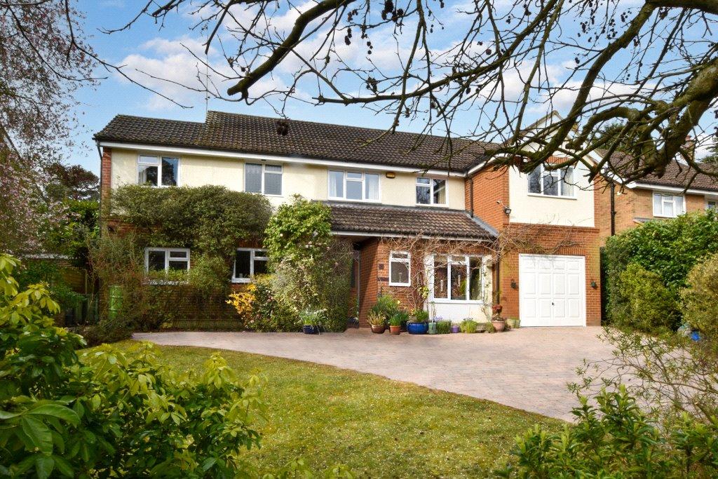 The Gateway, Woodham, GU21 4 bed detached house for sale £1,100,000