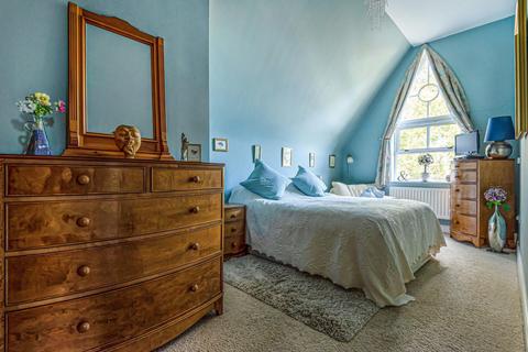 2 bedroom apartment for sale, Ascent House, Ellesmere Road, Weybridge, KT13