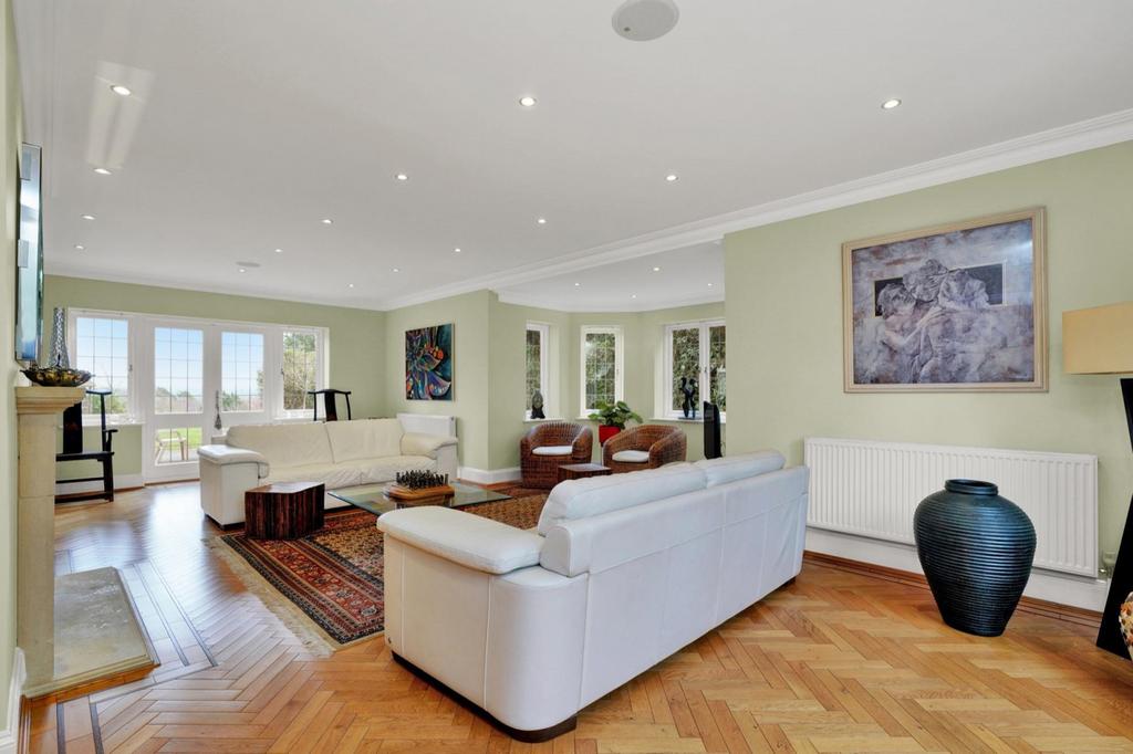 Lounge Area