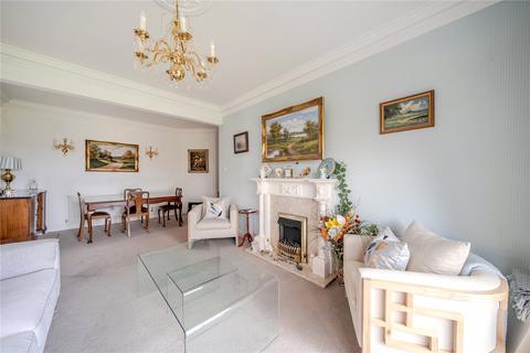 3 bedroom flat for sale, Oatlands Drive, Weybridge, KT13