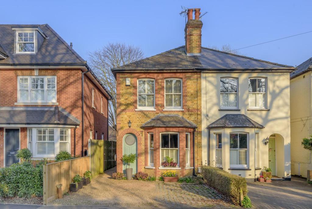 Westcar Lane, Hersham, WaltonOnThames, KT12 4 bed semidetached house £999,950