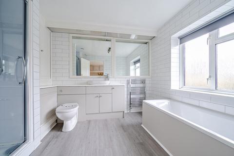 4 bedroom detached house to rent, Esher Avenue, Walton On Thames, KT12