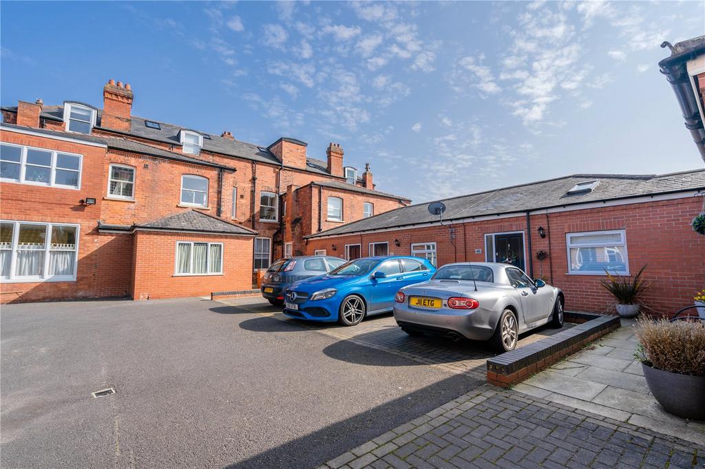Hazelmere House, 24 Welholme Avenue, Grimsby, DN32 2 bed property £