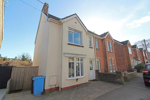 4 bedroom semi-detached house to rent, Lodge Close, Penn Hill, Poole
