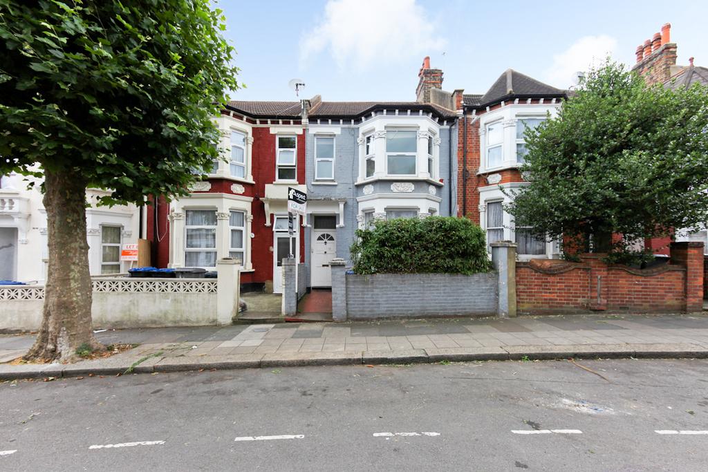 Tunley Road, Harlesden, NW10 3 bed flat - £389,950