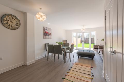 Sunningdale Broad Lane, Yate, Bristol, BS37 7BE