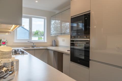 Sunningdale Broad Lane, Yate, Bristol, BS37 7BE