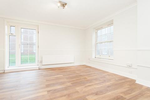 2 bedroom flat to rent - Bromley High Street, Bow