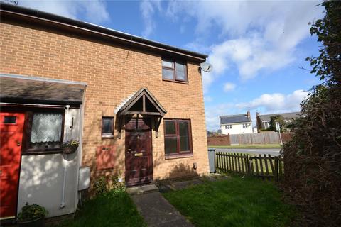 2 bedroom end of terrace house to rent - Bounderby Grove, CM1