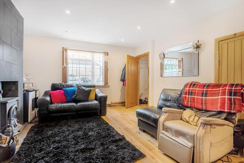 28 Morris Road, Isleworth, TW7 6JA