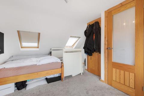 28 Morris Road, Isleworth, TW7 6JA