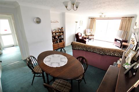 3 bedroom bungalow for sale - Harkwood Drive, Dorset, BH15