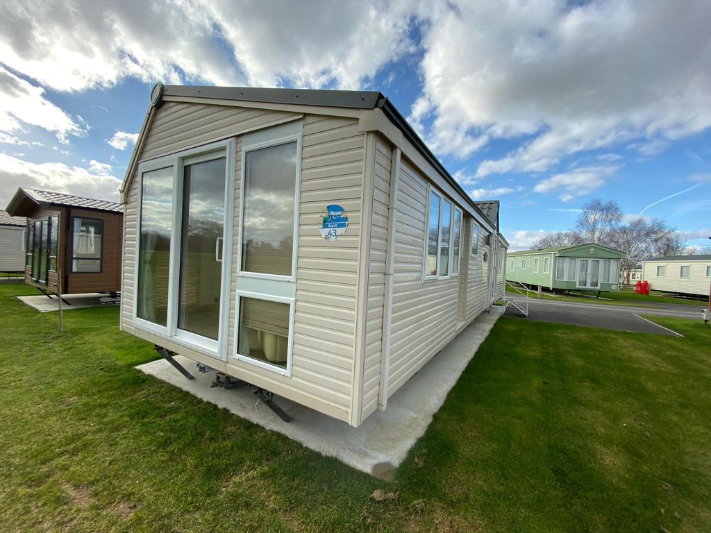 Manor House Holiday Park, Retford... 2 bed static caravan - £40,000