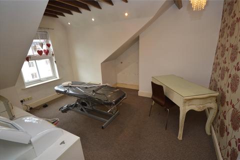 7 Faringdon Road, Swindon, SN1 5AR