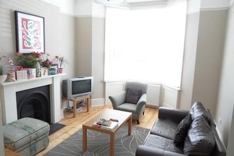 3 bedroom apartment to rent - St Georges Terrace, Brighton BN2 1JH