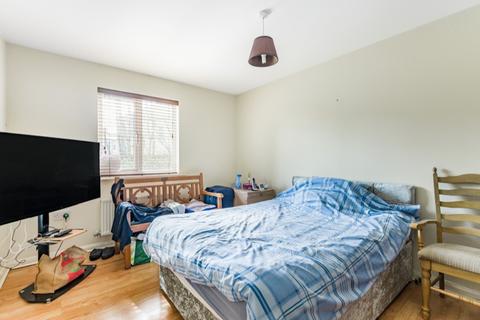 2 bedroom flat for sale - Shankley Way, Northampton, NN5