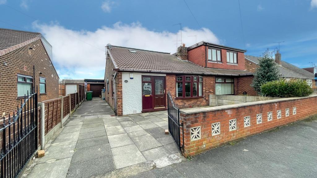 Jackson Street, Burtonwood 3 bed semidetached house £250,000